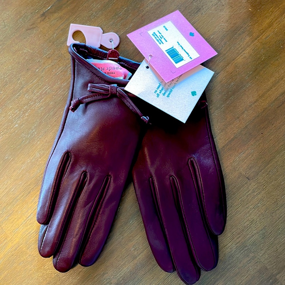 Kate Spade “dainty bow glove”